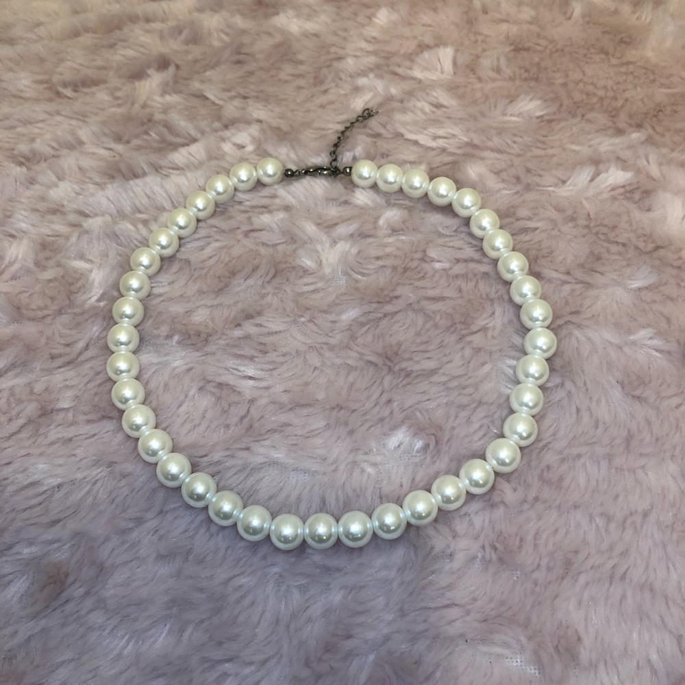 Adjustable Pearl Necklace